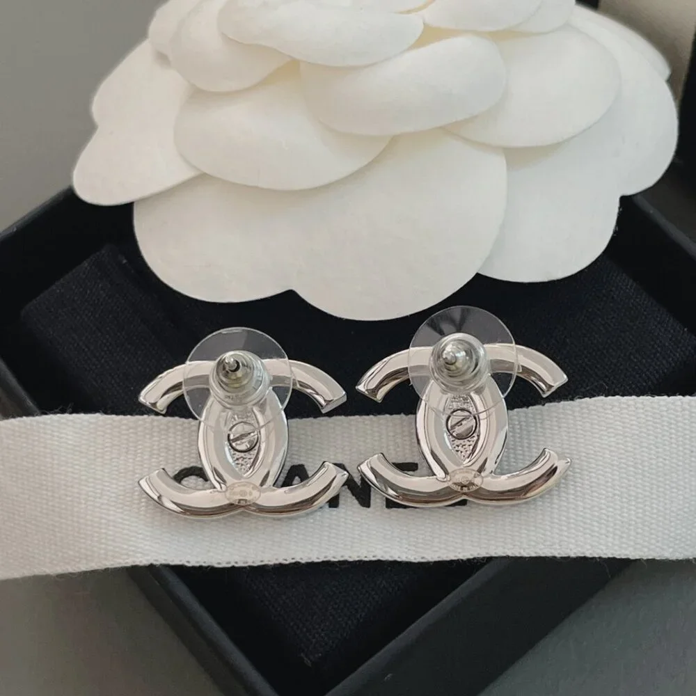 Chanel earrings - Picture 7 of 9